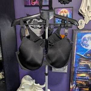 Torrid Black Push-Up Plunge Bra 42DDD